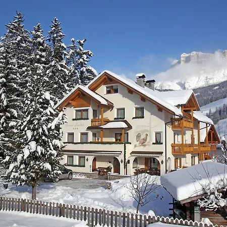 Lasteis Aparthotel La Villa (Trentino Alto Adige)