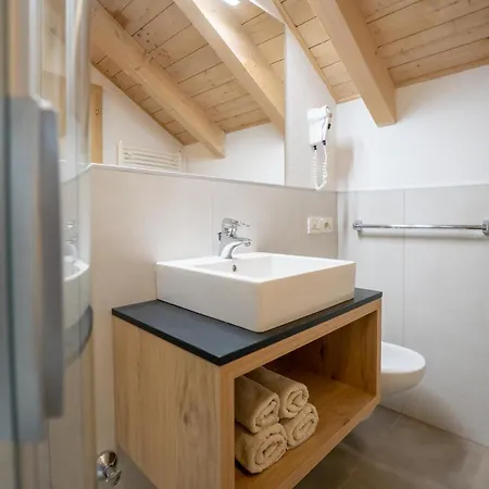 Lasteis Aparthotel La Villa (Trentino Alto Adige)