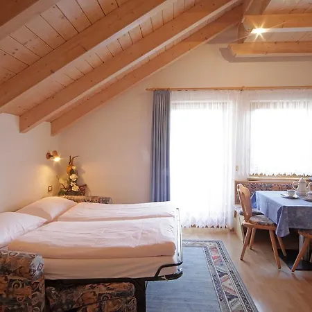 Lasteis Aparthotel